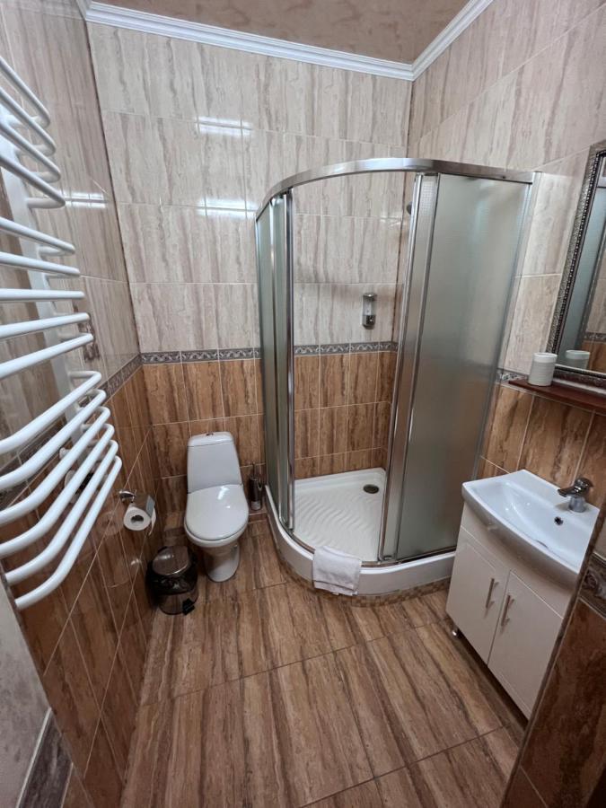 Готель Баронський Двір Csernyivci Kültér fotó